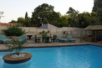 Emerald Guesthouse