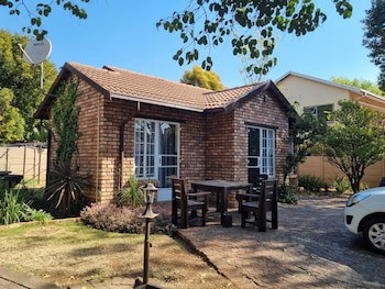 Emerald Guesthouse