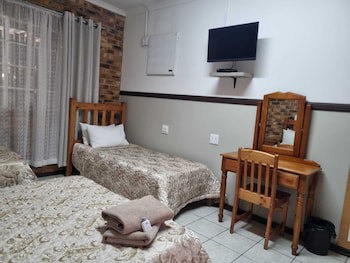 Emerald Guesthouse