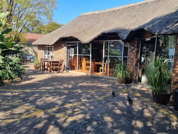 Emerald Guesthouse