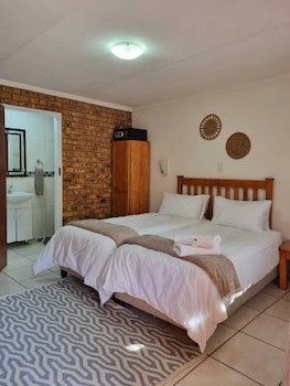 Emerald Guesthouse