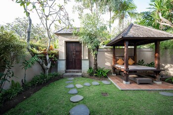Aldeoz Grand Kancana Villa Bali