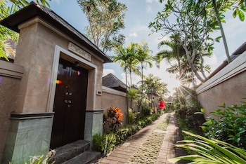 Aldeoz Grand Kancana Villa Bali