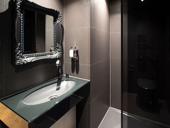 Bloc Hotel London Gatwick Airport