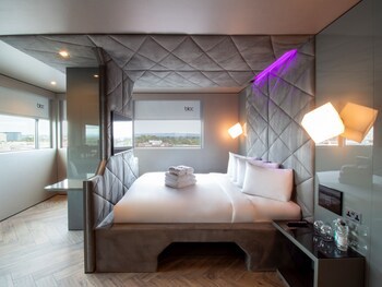 Bloc Hotel London Gatwick Airport