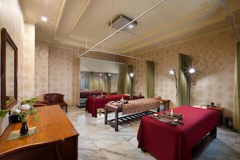 Grand Istana Rama Hotel