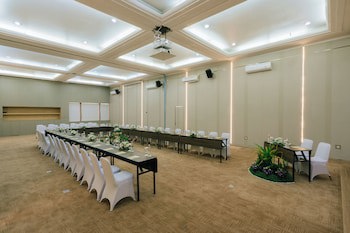 Grand Istana Rama Hotel