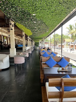 Grand Istana Rama Hotel