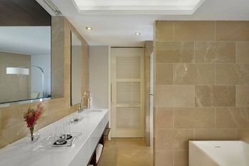 The Ritz-Carlton, Herzliya