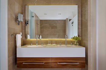 The Ritz-Carlton, Herzliya