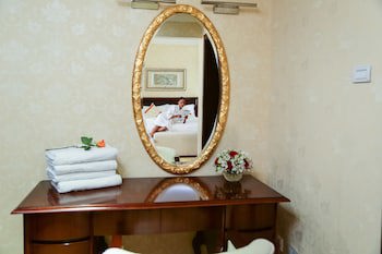 Capital Hotel & Spa
