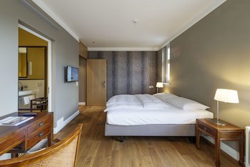 Blue City Hotel