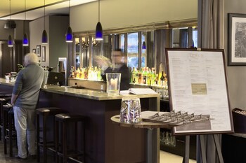 Blue City Hotel