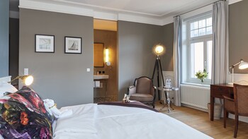 Blue City Hotel