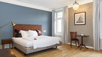 Blue City Hotel