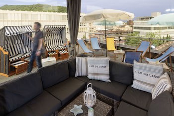 Blue City Hotel