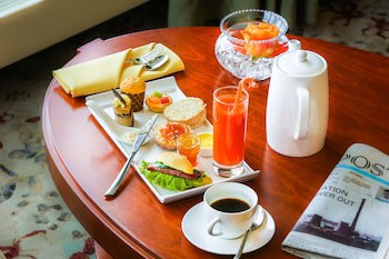 Best Western Premier Tuushin Hotel