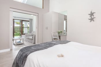 Sixteen Guest House On Main