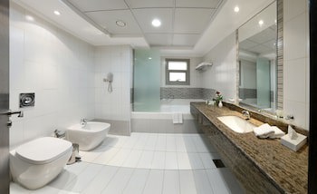 Al Majaz Premiere Hotel Apartment fotoğrafı