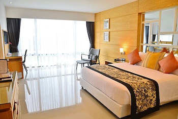 The Par Phuket