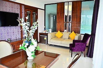 The Par Phuket