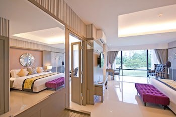 The Par Phuket
