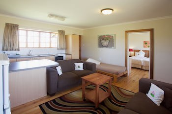 Mentors Country Estate