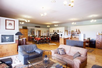 Mentors Country Estate