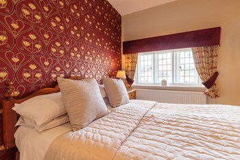 Blacksmiths Arms Inn