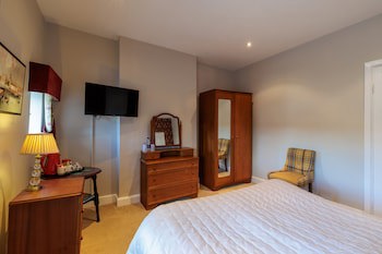Blacksmiths Arms Inn