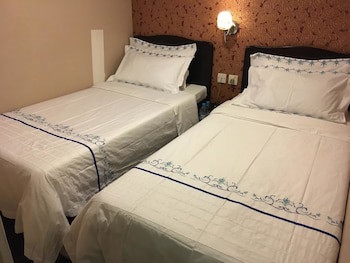 California Hotel