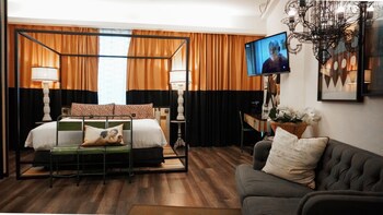 M Boutique Hotel