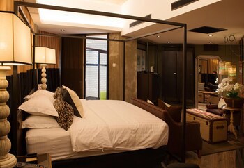 M Boutique Hotel