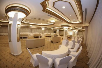 Al Mutlaq Hotel