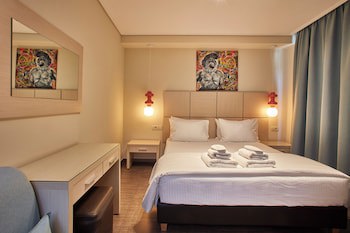 Athens Way Pop Art Hotel