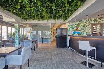 Athens Way Pop Art Hotel