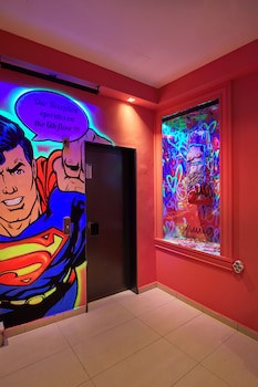Athens Way Pop Art Hotel