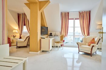 Hotel Augusta galeri fotoğrafı