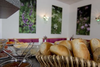 Hotel Alpha galeri fotoğrafı