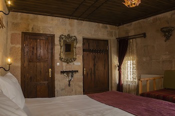 Cave Art Hotel