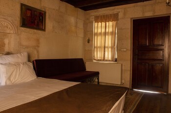 Cave Art Hotel