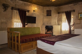Cave Art Hotel