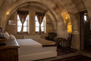 Cave Art Hotel