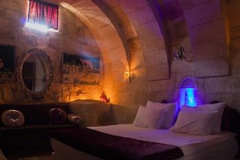 Cave Art Hotel