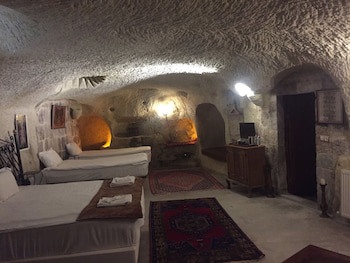 Cave Art Hotel
