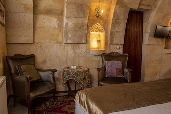 Cave Art Hotel