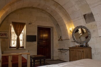 Cave Art Hotel