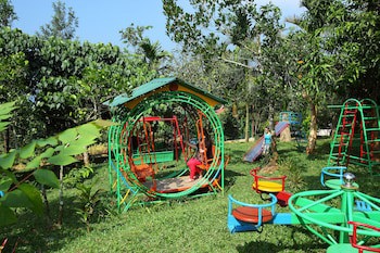 Arayal Resorts: A Unit Of Sharoy Resort, Wayanad