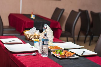Bridgeview Hotel & Conference Centre