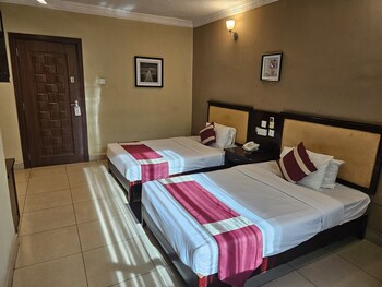 Bridgeview Hotel & Conference Centre